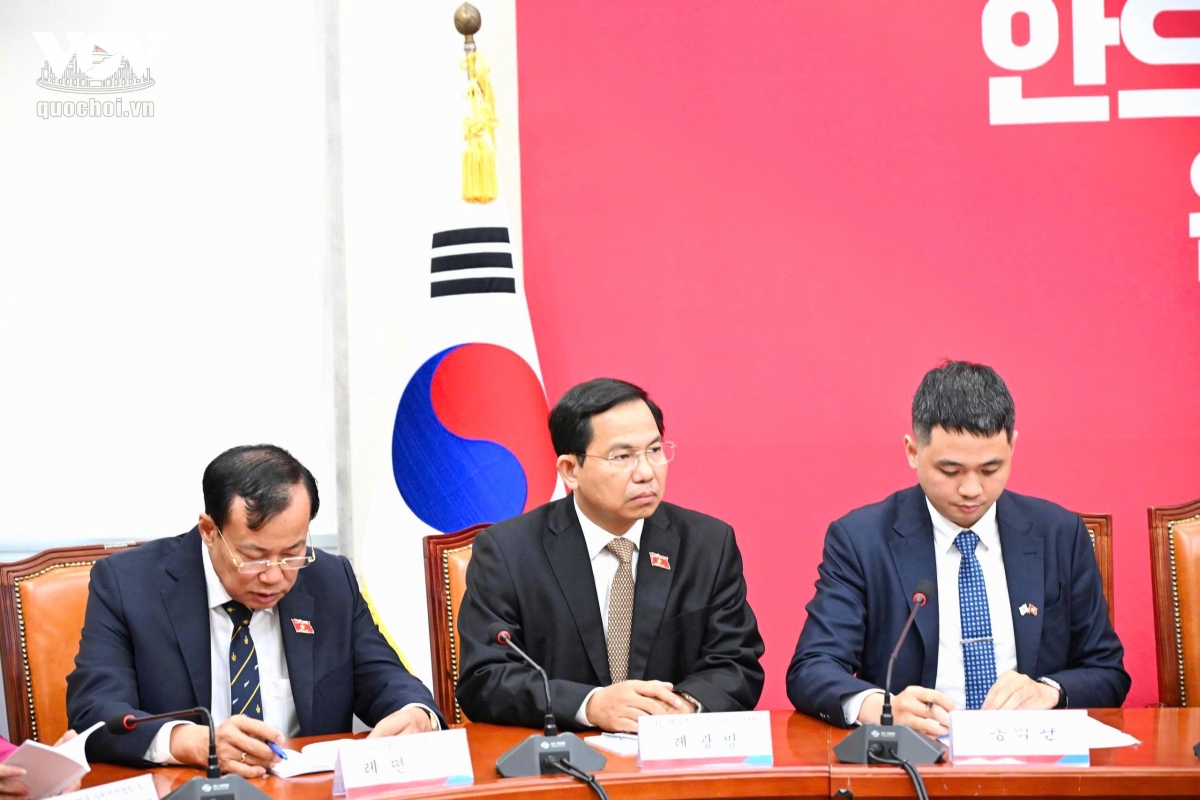 ctqh-tran-thanh-man-dang-suc-manh-quoc-dan-6.jpeg