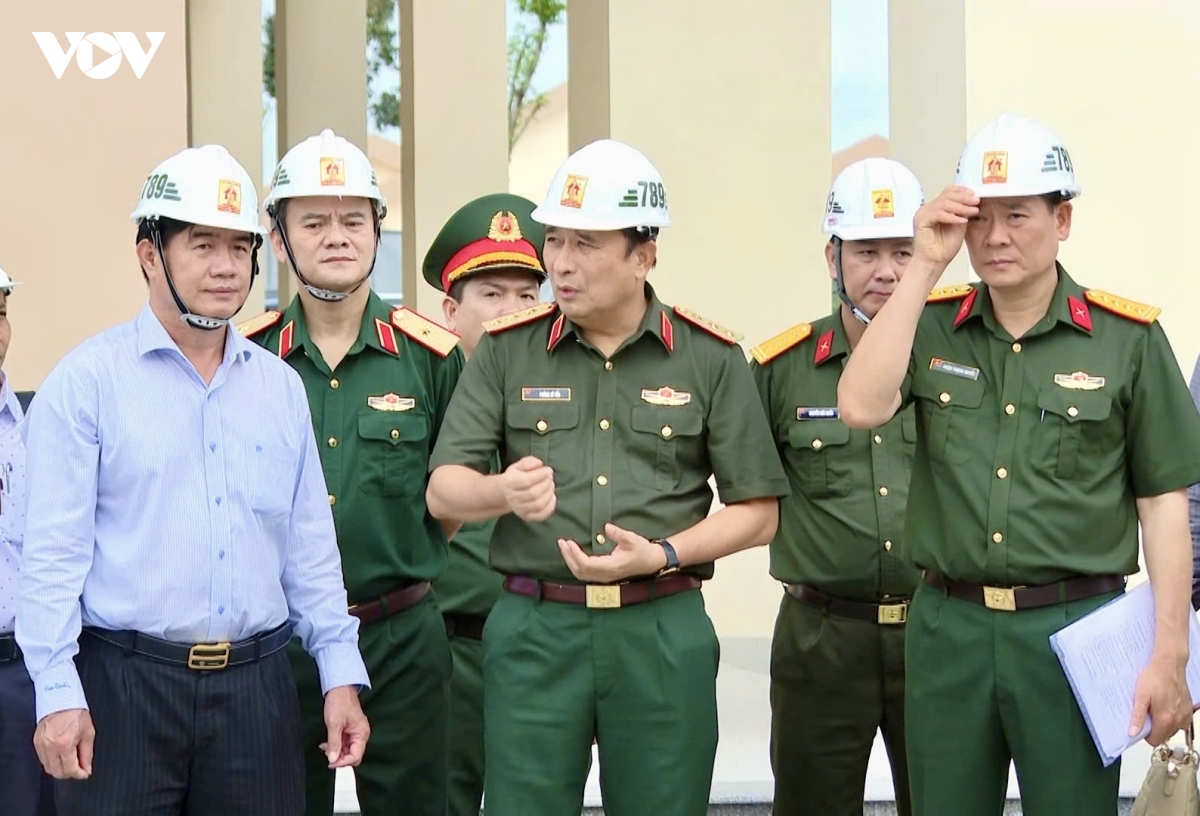 doan-cong-tac.jpeg