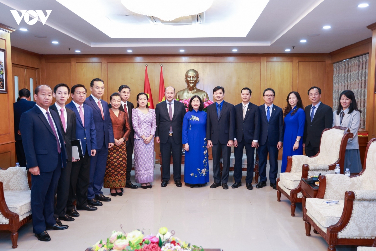 dong-chi-bui-minh-hoai-gap-dai-bieu-cap-cao-campuchia-10.jpg