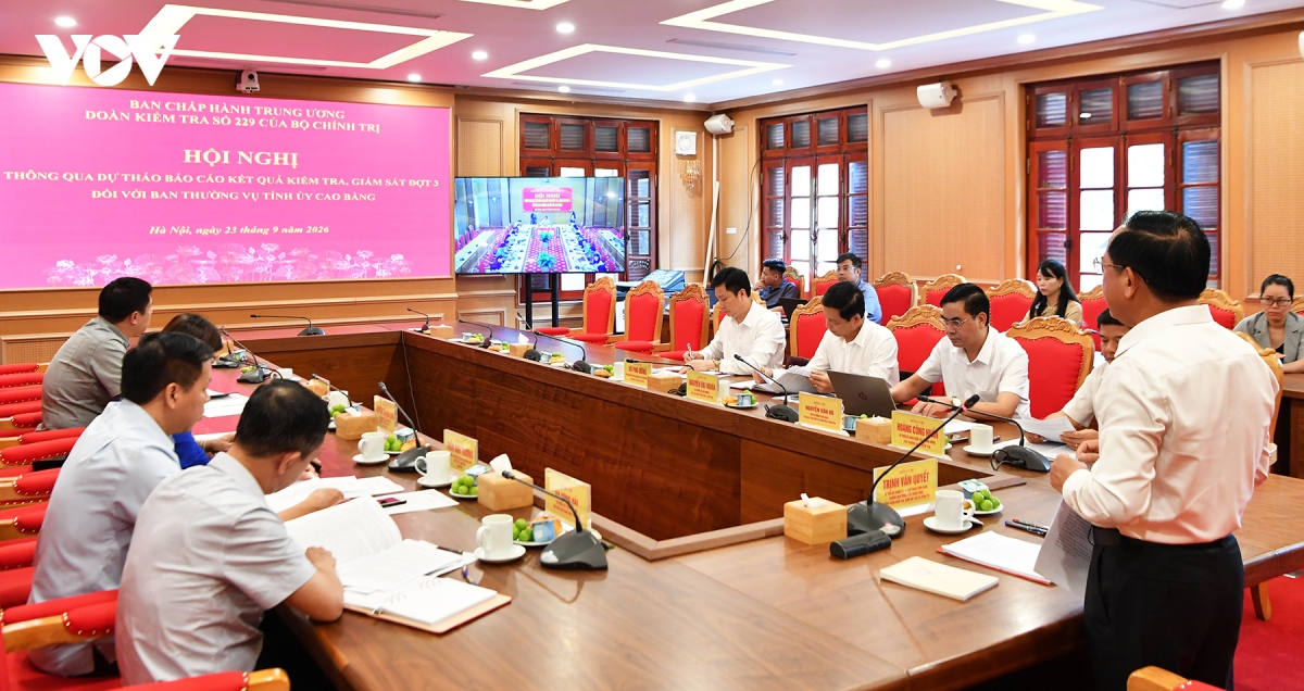 dong-chi-trinh-van-quyet-phat-bieu-tai-thong-qua-du-thao-kiem-tra-giam-sat-ban-thuong-vu-cao-bang.jpg
