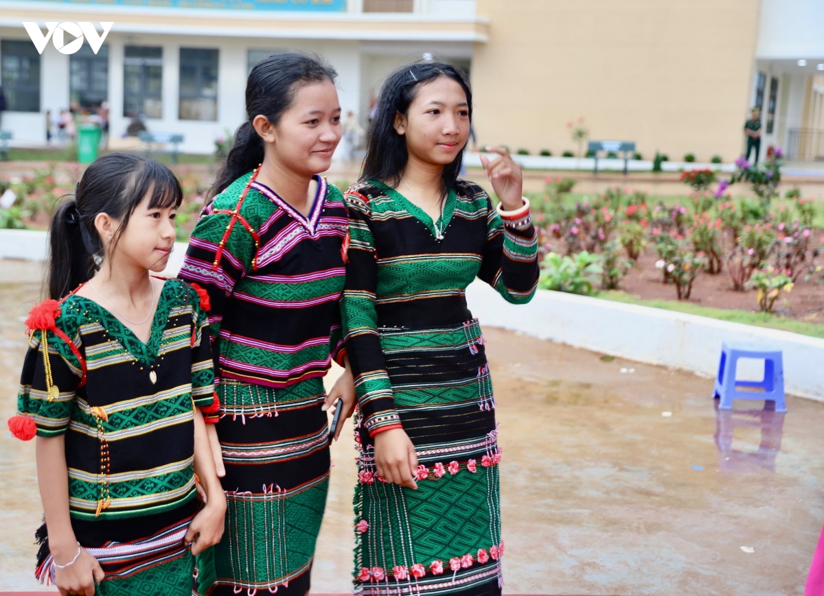 hoc-sinh-bien-gioi-thuan-an-lam-dong.jpeg