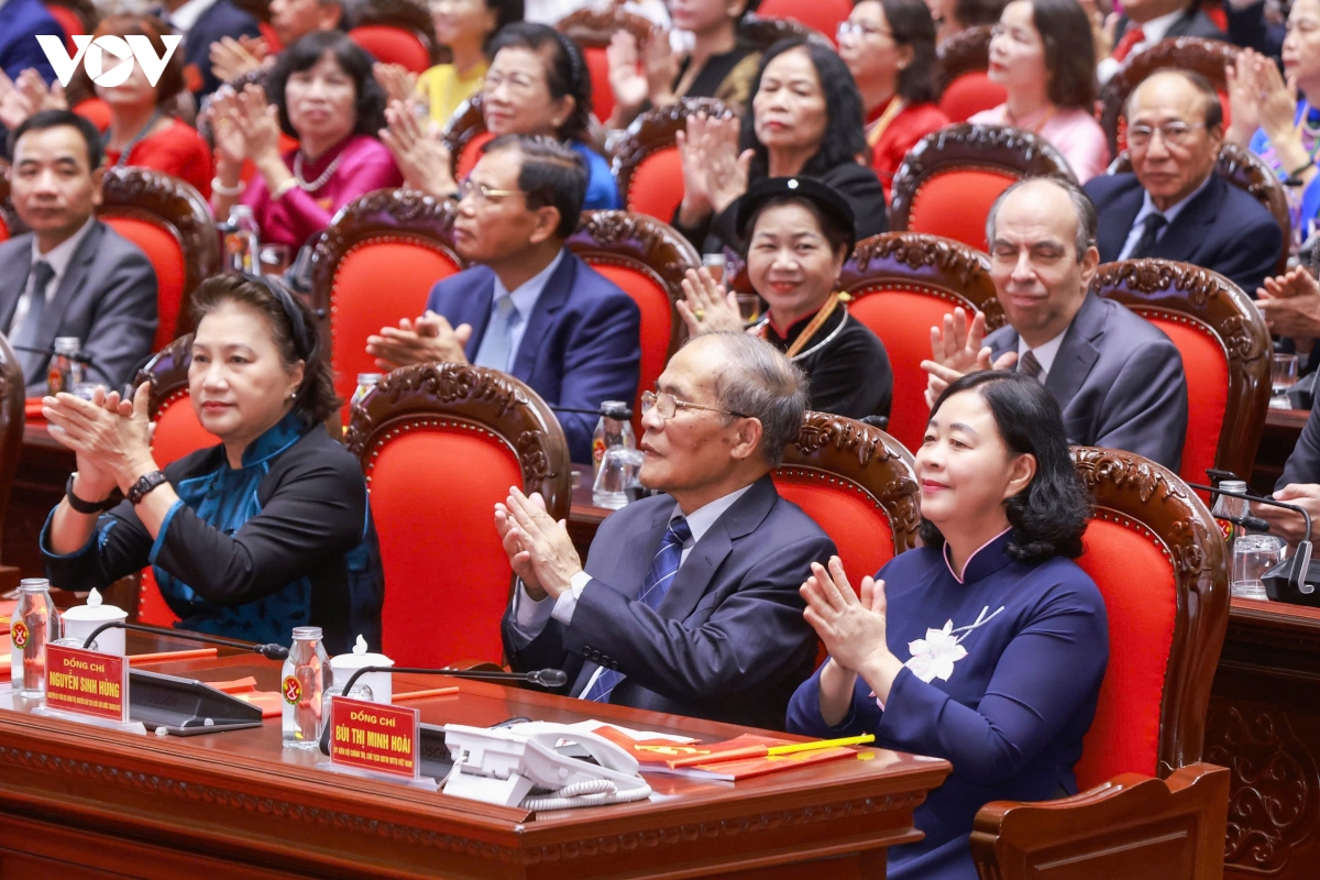 hoi-nghi-3-.jpg