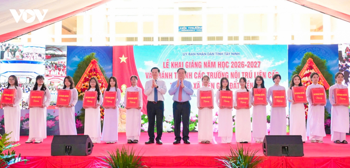 khai-giang-10.jpg