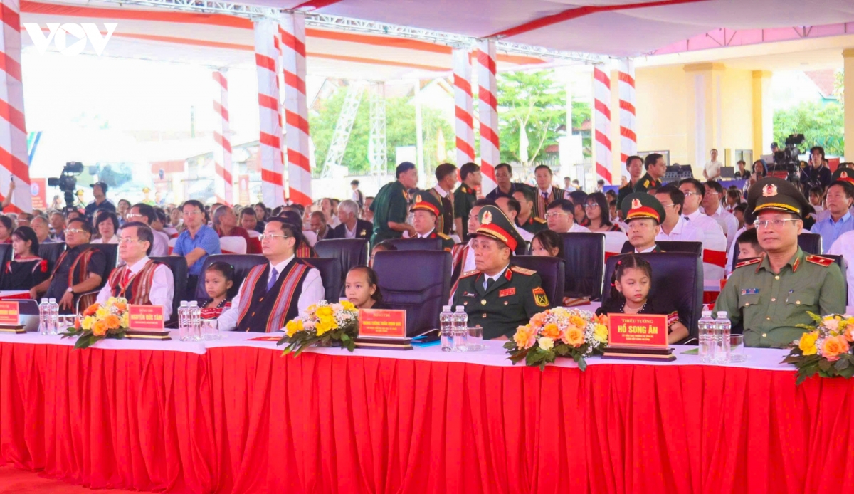 khai-giang-40.jpg