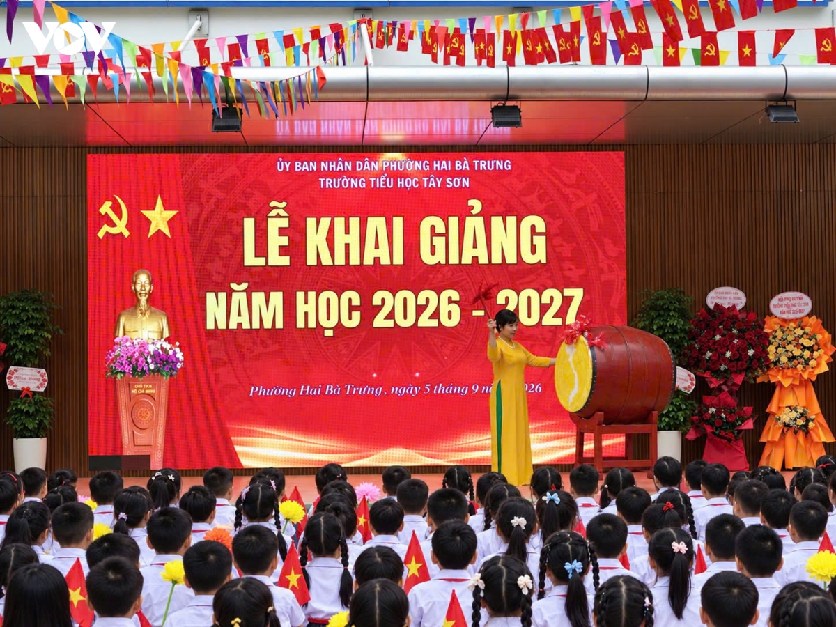 khai-giang-son-tay.jpg