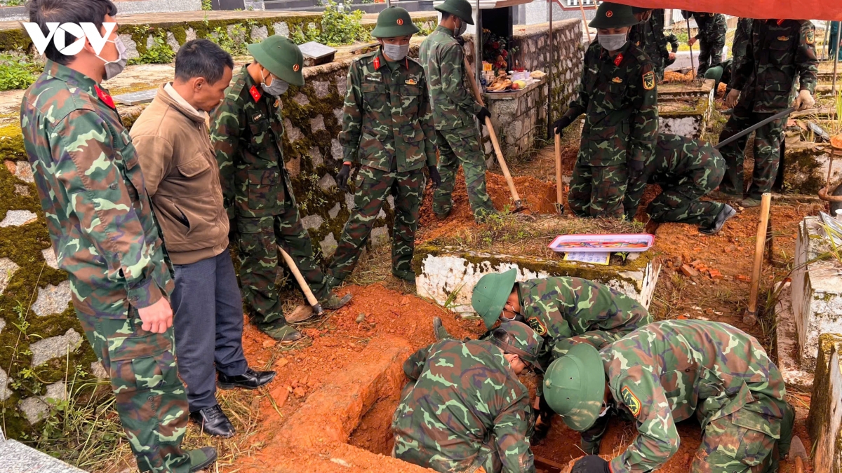 lam-dong-vuot-mua-gio-day-nhanh-hang-trinh-tim-lai-ten-cac-liet-si-1.jpg