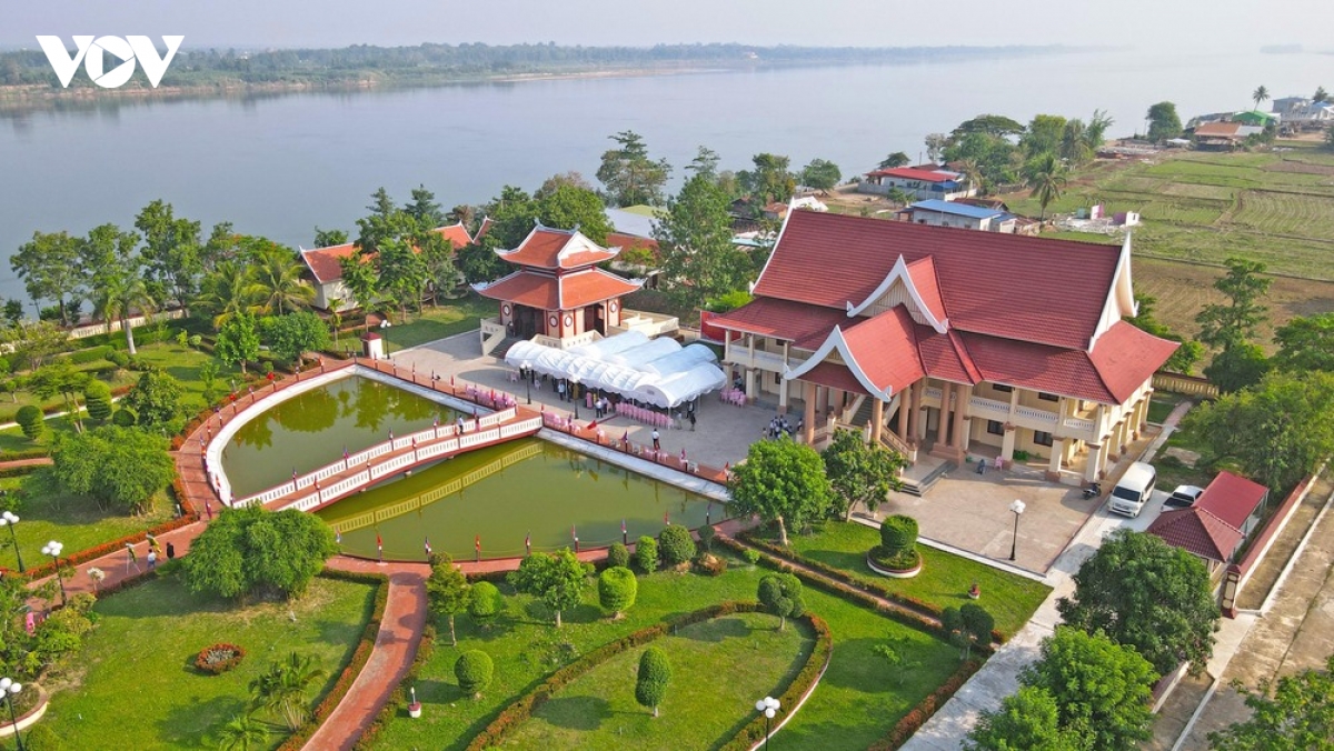 lao-1.jpg
