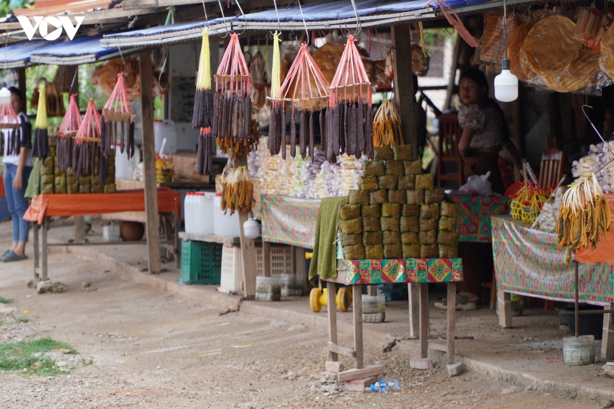 lao-15.jpg