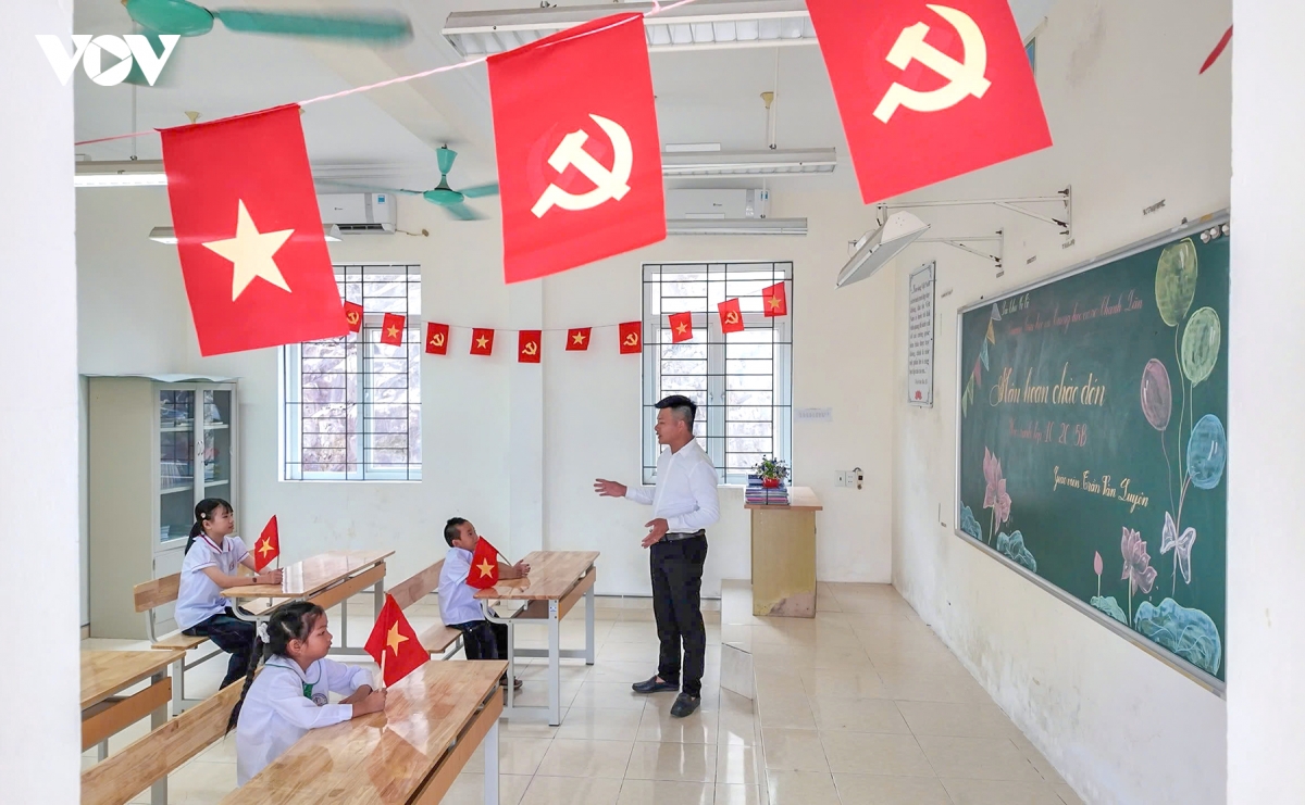 mien-nui-hai-dao-quang-ninh-nam-hoc-moi_11.jpg