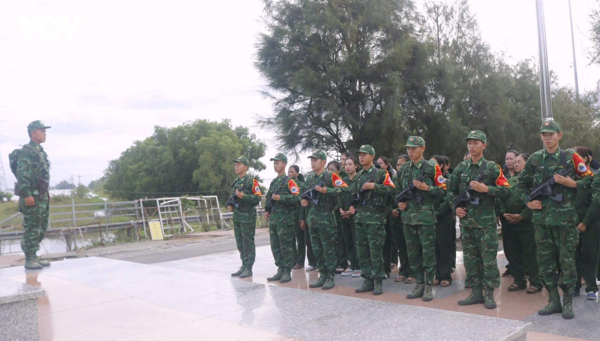 mo-hinh-tu-quan-1.jpg