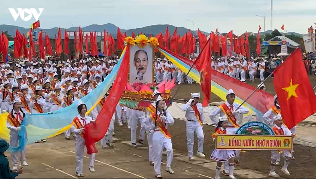 ngthuc.jpg