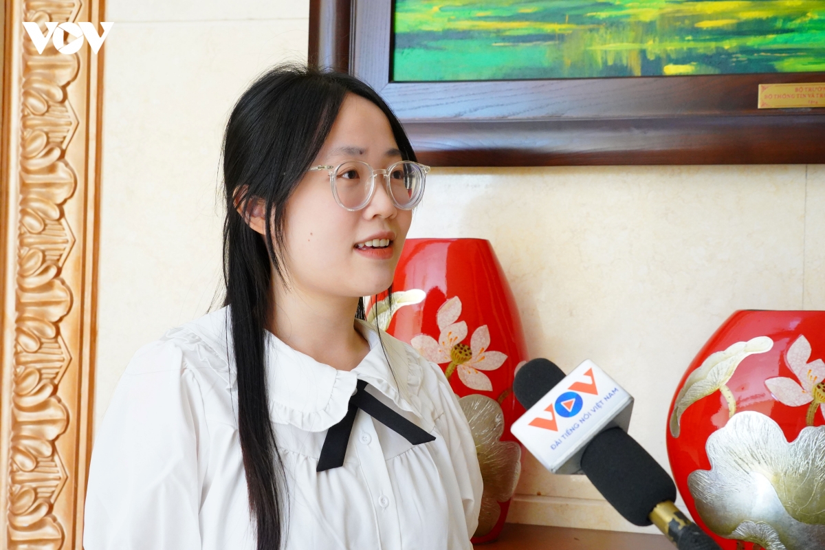 nguyen-thi-khanh-huyen-thac-sy-nam-3-ve-chuoi-cung-ung-va-cong-trinh-cua-dai-hoc-giao-thong-bac-kinh.jpg
