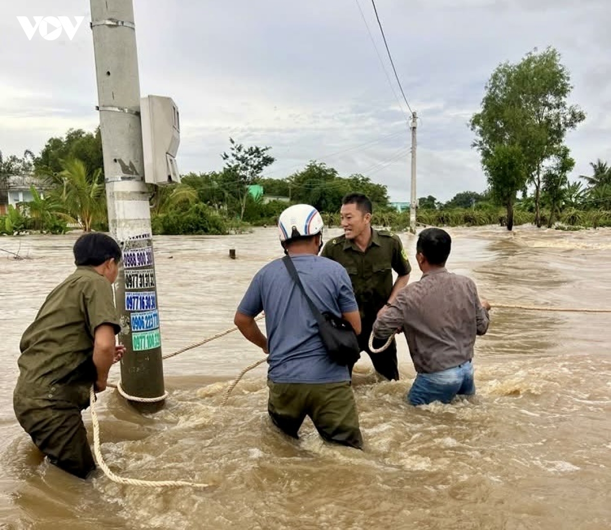 nuoc_lu_chay_xiet_khien_cong_tac_cuu_ho_gap_kho_20260925153239.jpeg