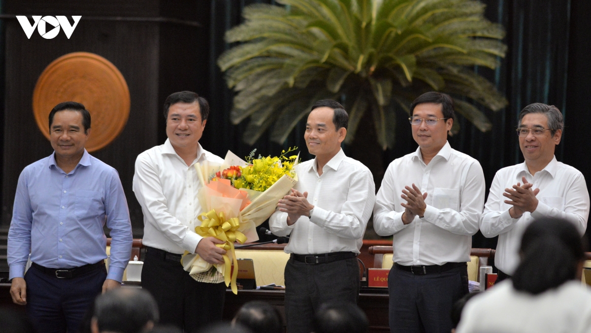 ong-nguyen-sinh-nhat-tan-nhan-nhiem-vu-pho-bi-thu-thanh-uy-tphcm-.jpg