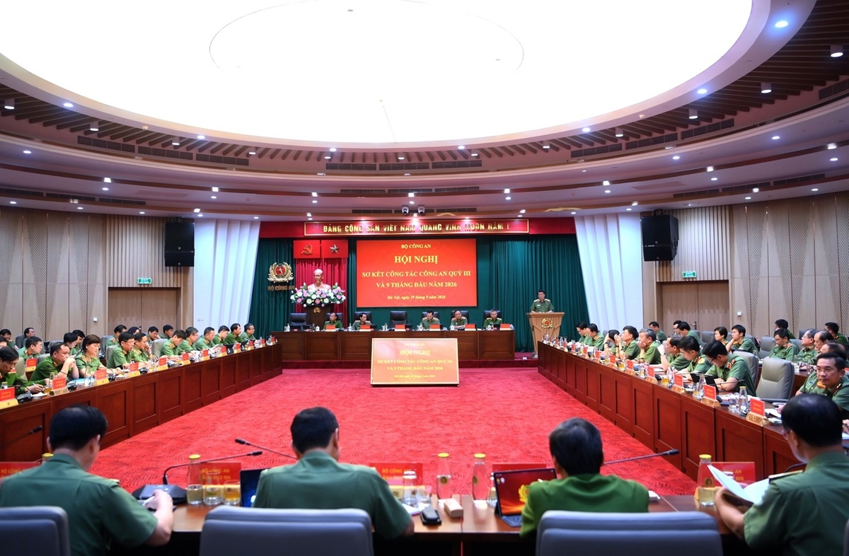 quang-canh-hoi-nghi_2.jpg