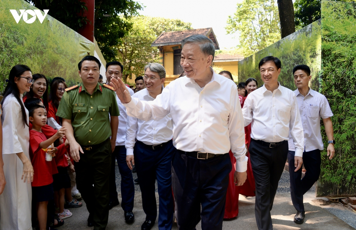tong-bi-thu2.jpg