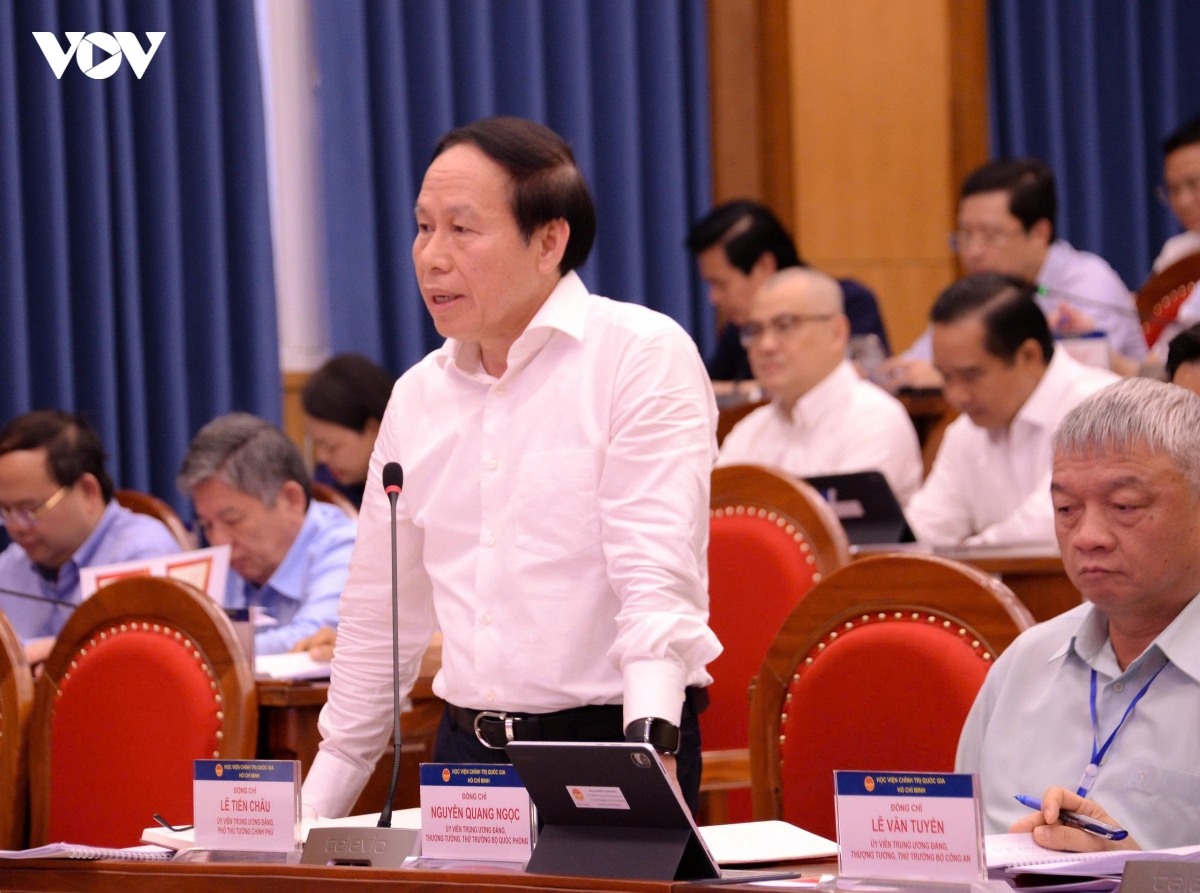 tran-cam-tu-xay-dung-dang-3.jpg
