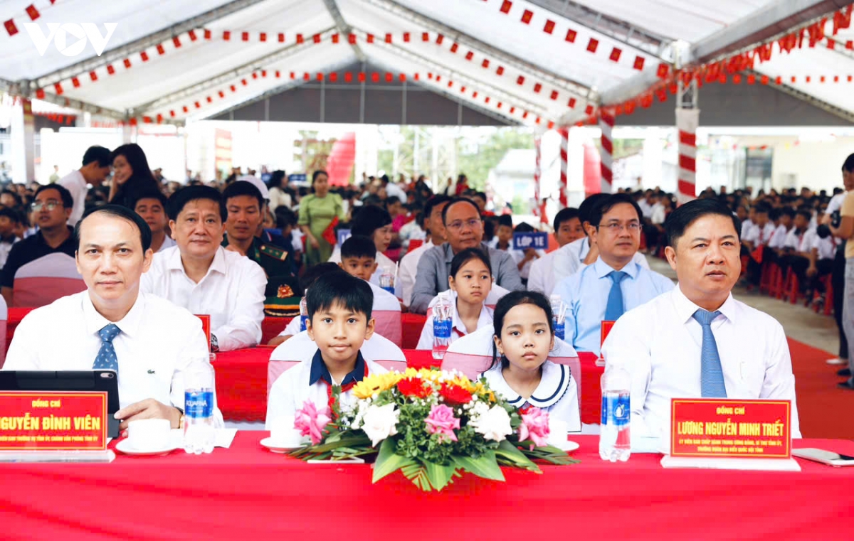 truong-noi-tru-buon-don-13.jpeg