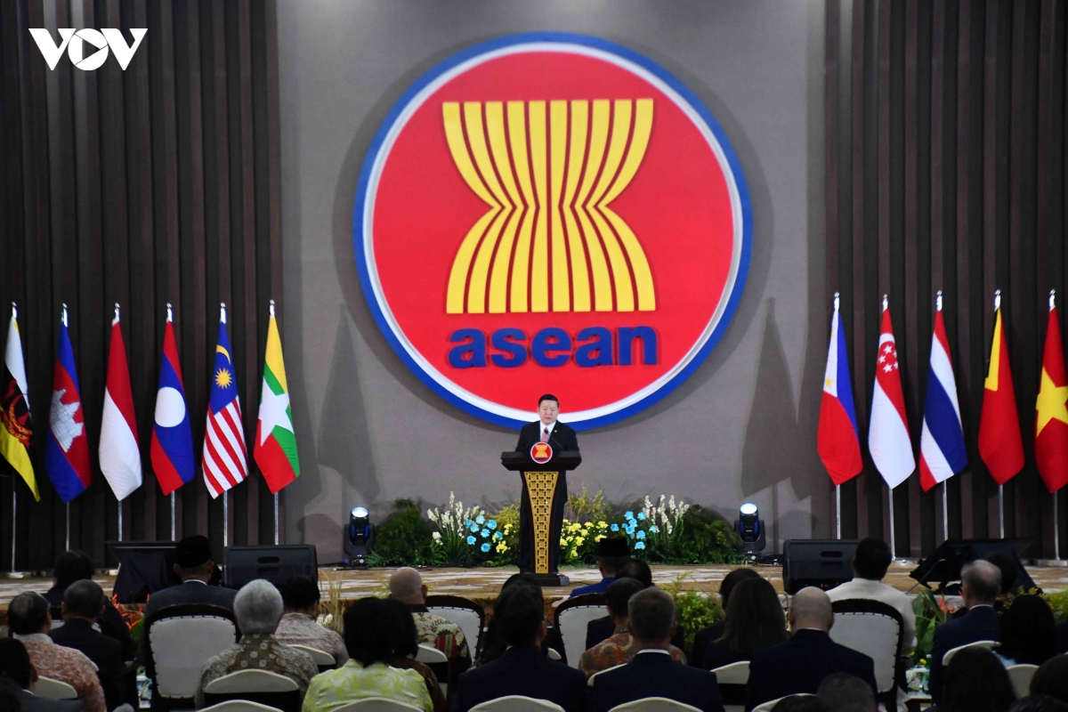 ttk-asean-kao-kim-hourn-res.jpg