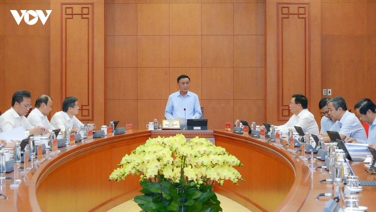1-thuong-truc-bbt-tran-cam-tu.jpg