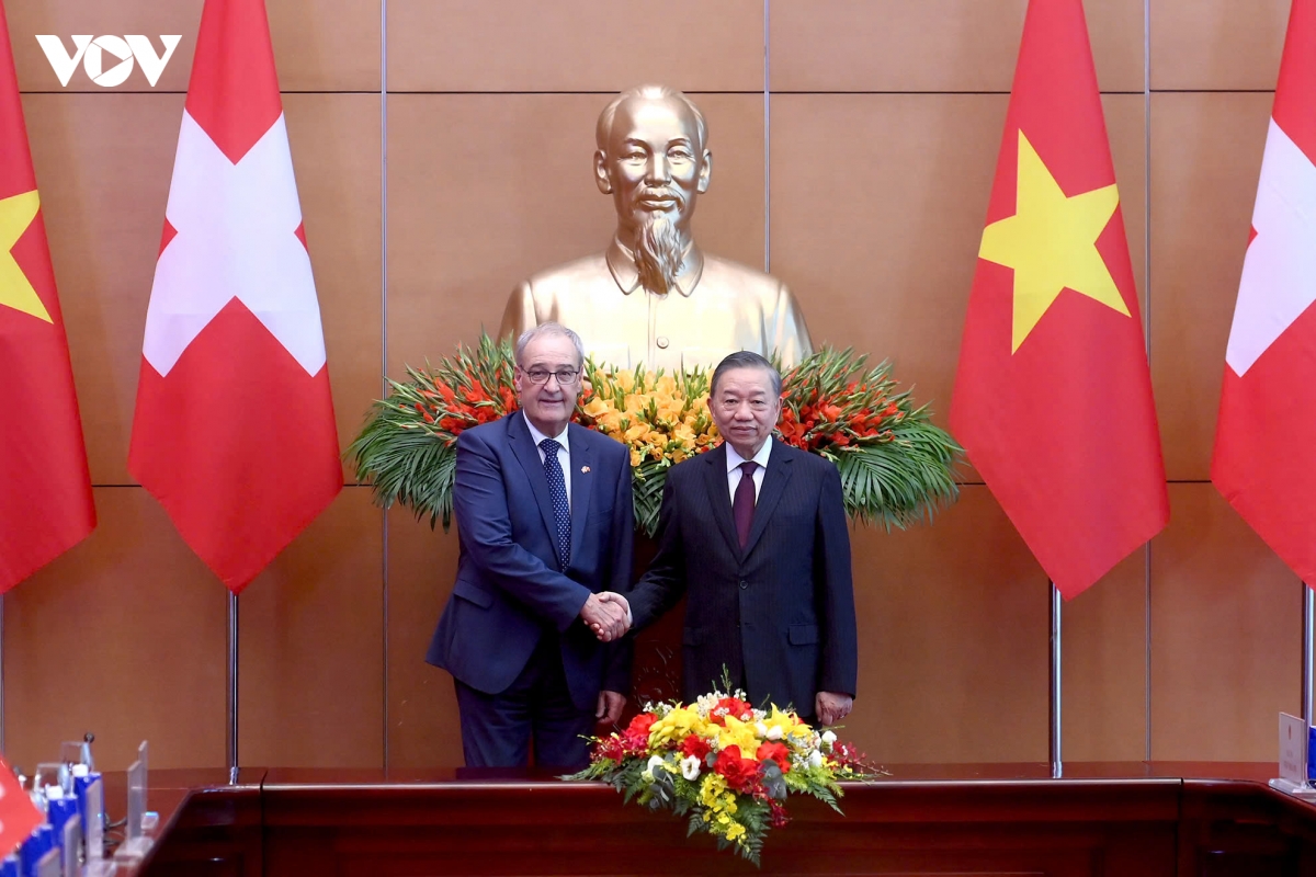 17-10_tong-bi-thu-chu-tich-nuoc-to-lam-va-tong-thong-thuy-sy-guy-parmelin-tai-hoi-dam.jpg