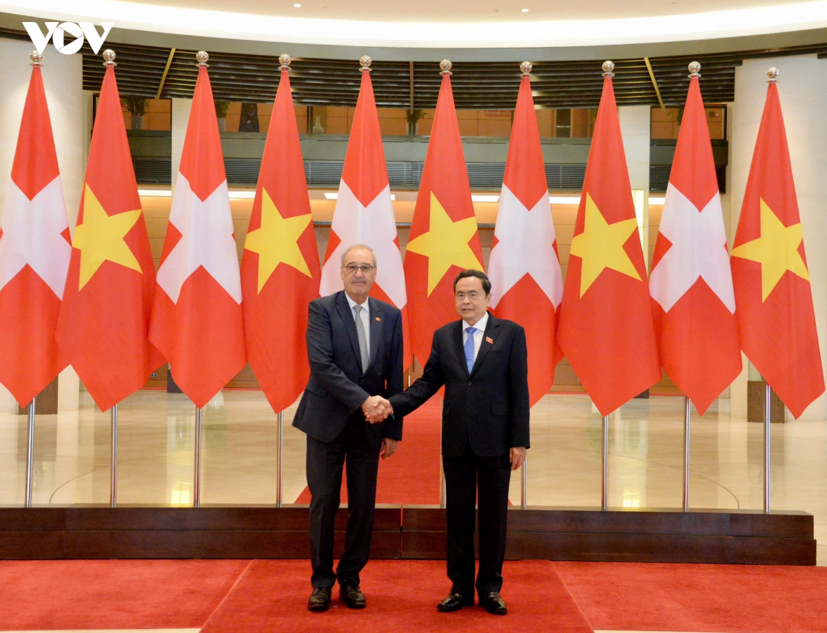 18_10_ctqh_hoi_kien_tong_thong_thuy_si_4_20261018182004.jpg