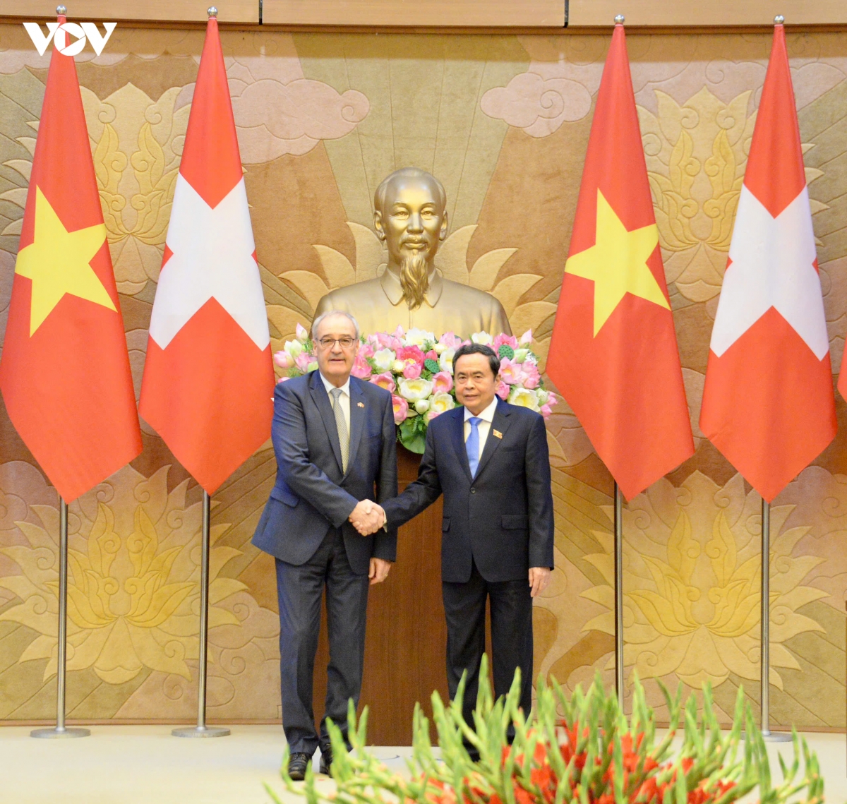 18_10_ctqh_hoi_kien_tong_thong_thuy_si_5_20261018182004.jpg