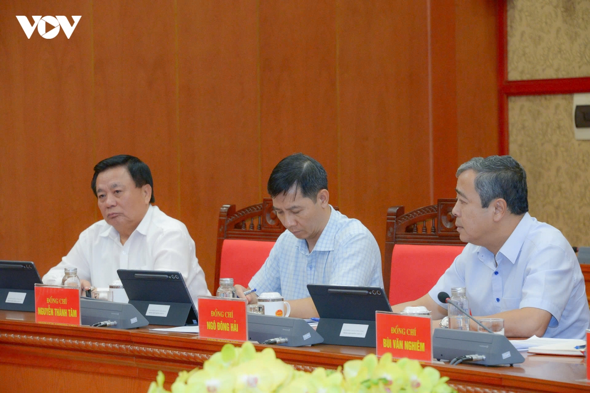 3-thuong-truc-bbt-tran-cam-tu.jpg