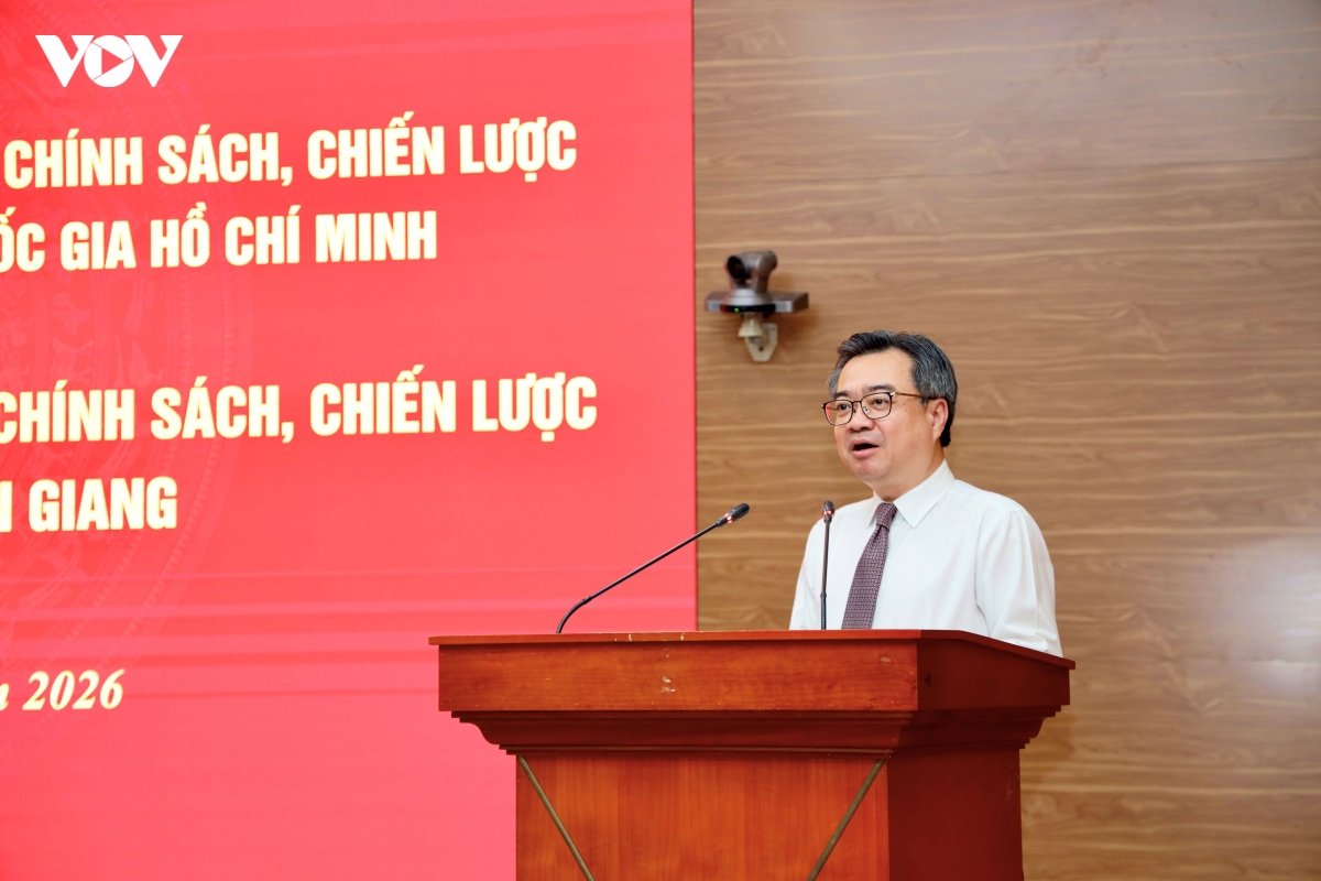 ban-chinh-sach-chien-luoc-trung-uong-2.jpg