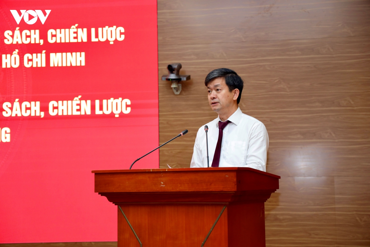 ban-chinh-sach-chien-luoc-trung-uong.jpg