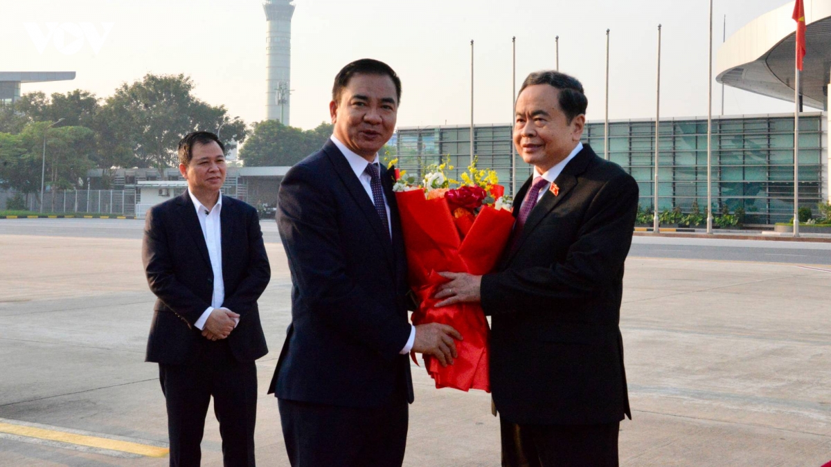 chu-tich-quoc-hoi-tham-trung-quoc.jpg