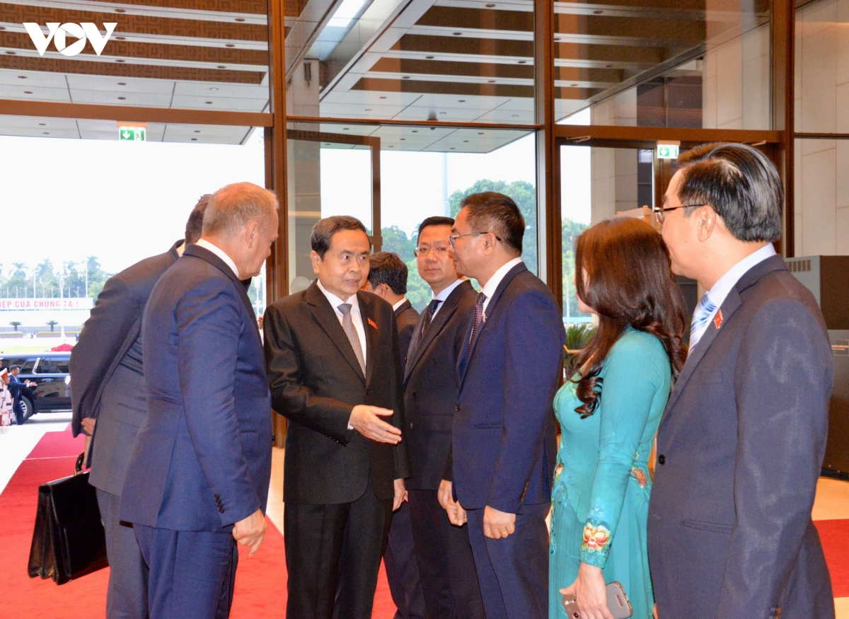 chu-tich-quoc-hoi-tiep-thu-tuong-ba-lan-11.jpg