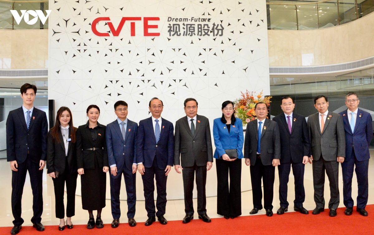 ct-quoc-hoi-tran-thanh-man-4.jpg