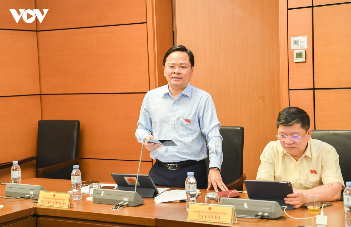 dai-bieu-quoc-hoi-1-7586.jpg