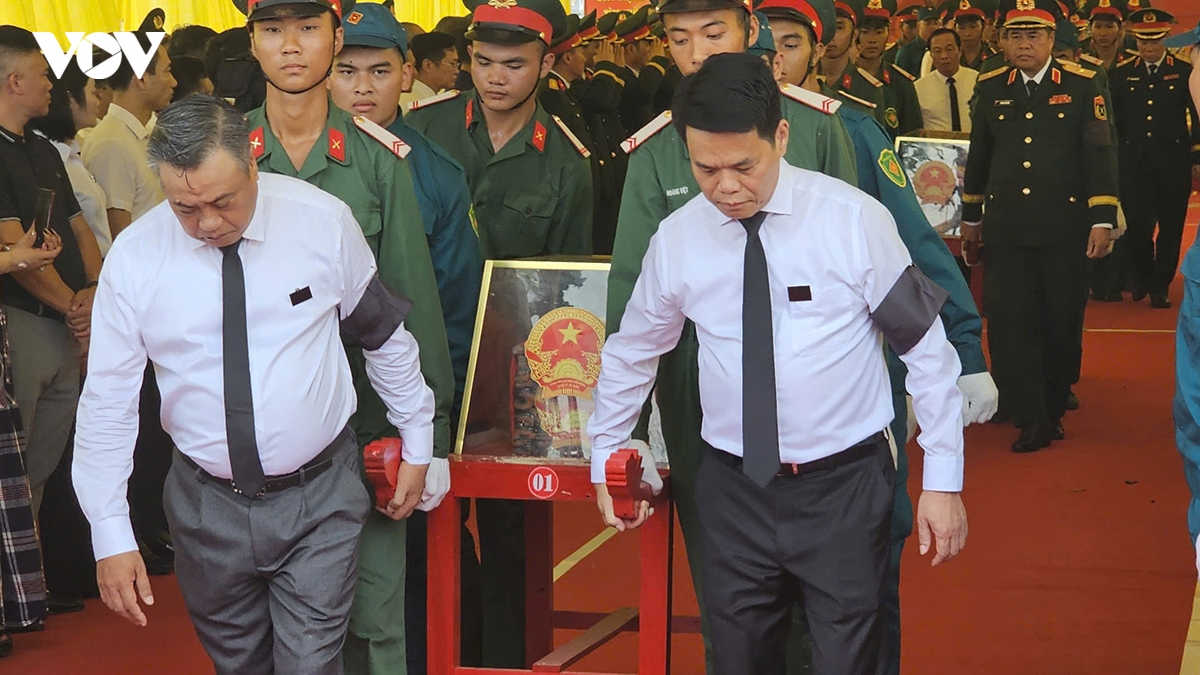 dong-bao-tu-nan-3.jpg