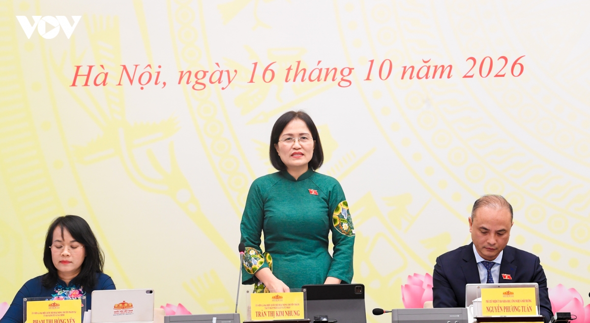 hop-bao-quoc-hoi-1-6048.jpg