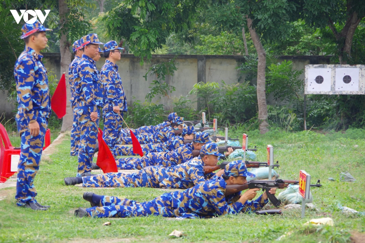 huan-luyen-ban-dan-that.jpg