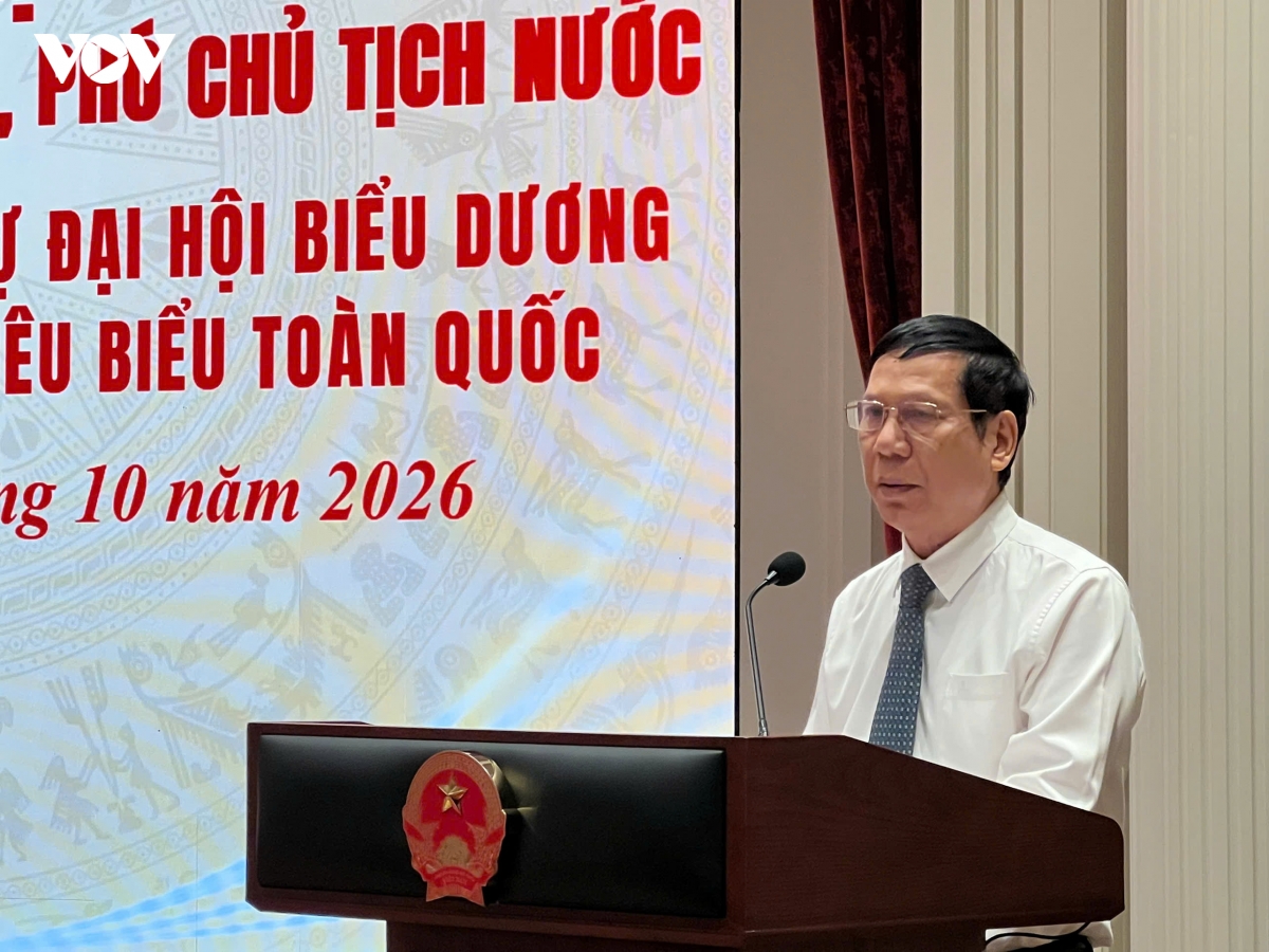ong-vu-manh-hien-chu-tich-hoi-khuyen-hoc-tinh-hung-yen-.jpg