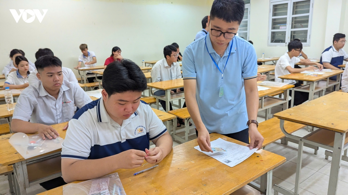 sap-xep-truong-1.jpg