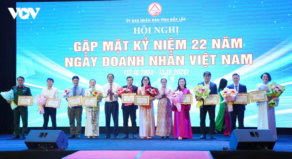 tang-bk-.jpg