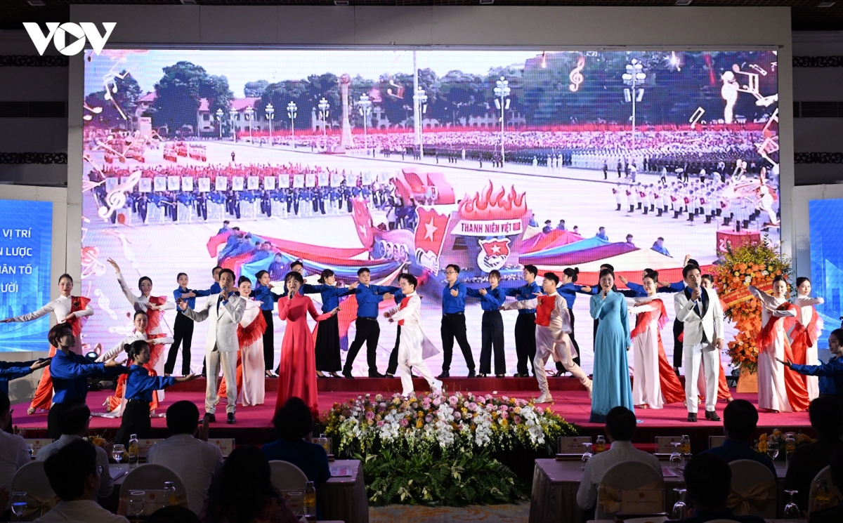 thanh-nien-4.jpg