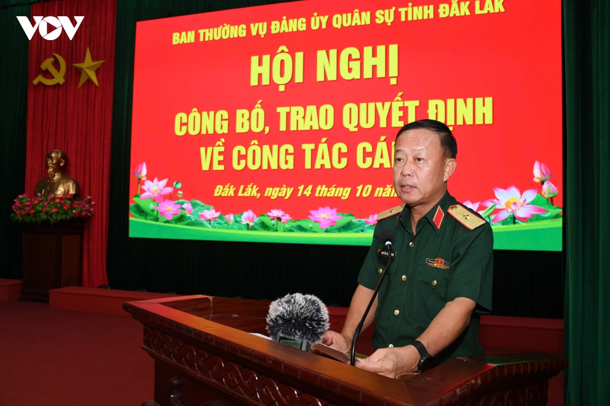 thieu-tuong-nguyen-quoc-huong-pho-tu-lenh-quan-khu-5.jpeg