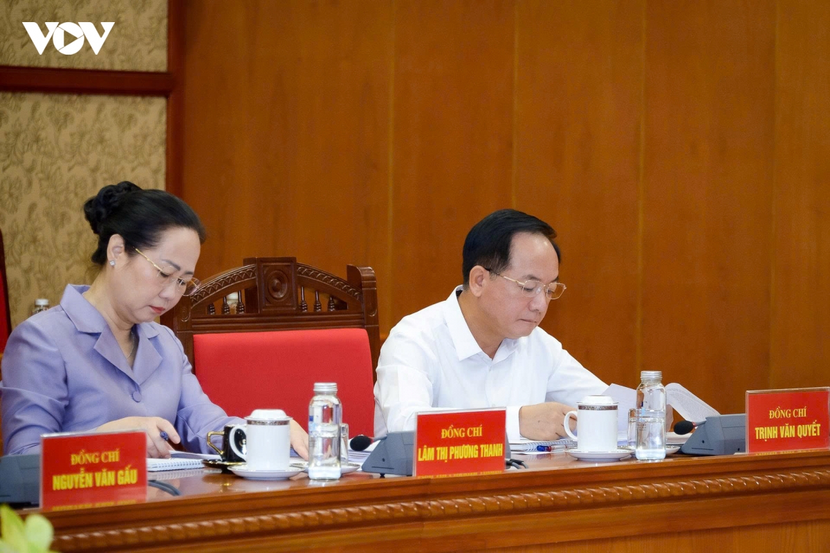 thuong-truc-ban-bi-thu-chi-dao-to-chuc-ngay-le-4.jpg