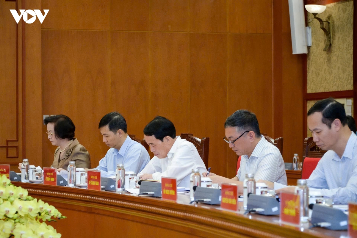 thuong-truc-ban-bi-thu-chi-dao-to-chuc-ngay-le-5.jpg
