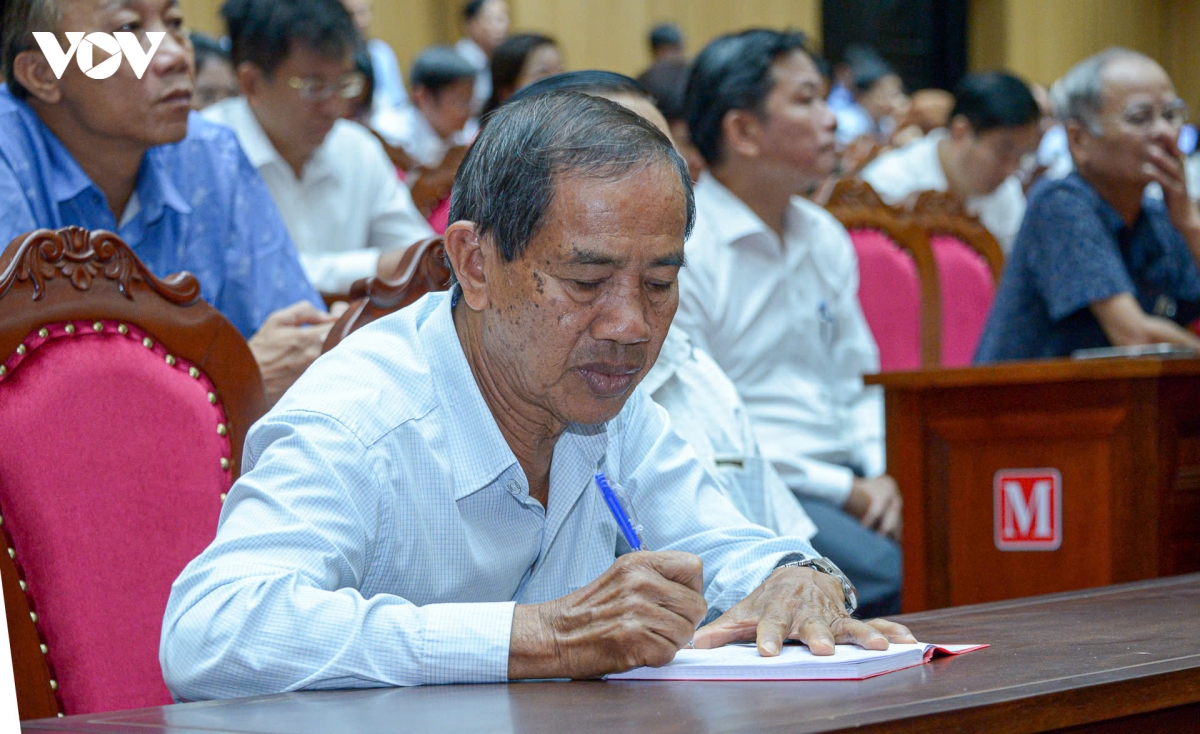 thuong-truc-ban-bi-thu-tran-cam-tu-7.jpg