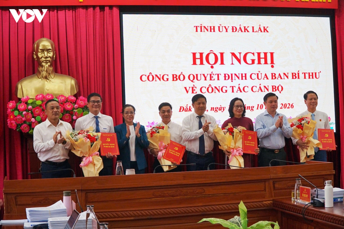 trao-quyet-dinh-.jpg