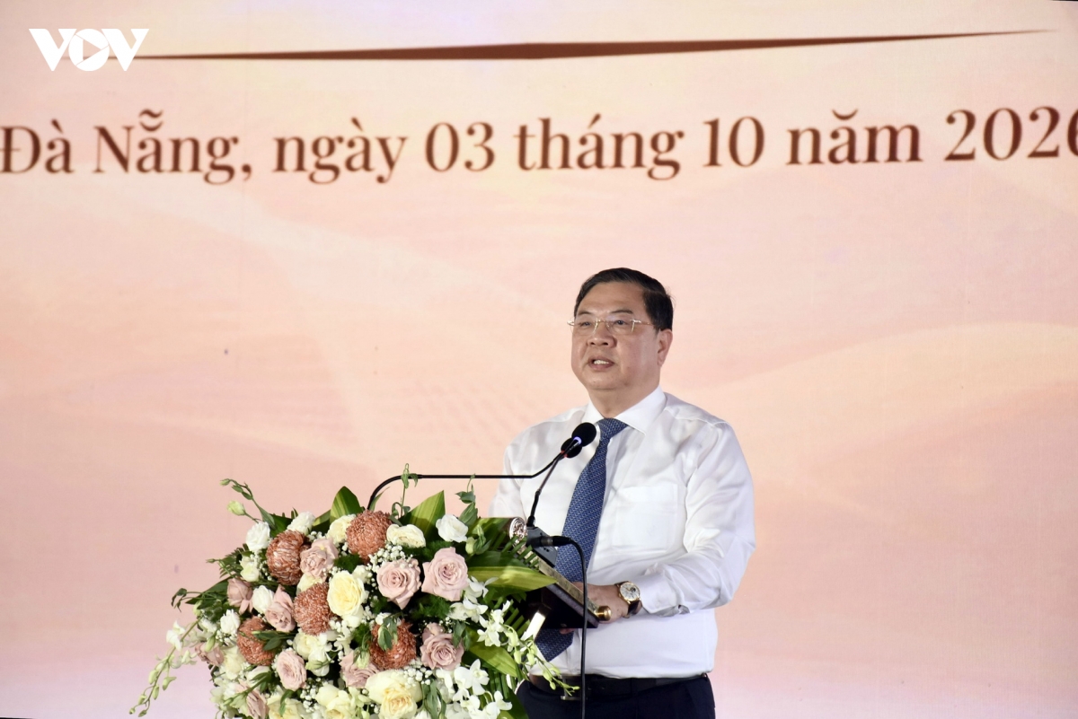 uy-vien-bo-chinh-tri-pho-thu-tuong-thuong-truc-chinh-phu-pham-gia-tuc-phat-bieu.jpg