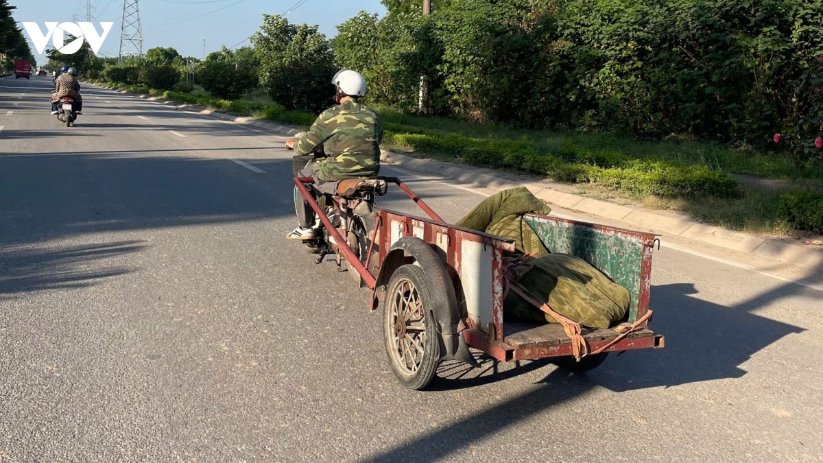 xe-cho-hang-cong-kenh-5.jpg
