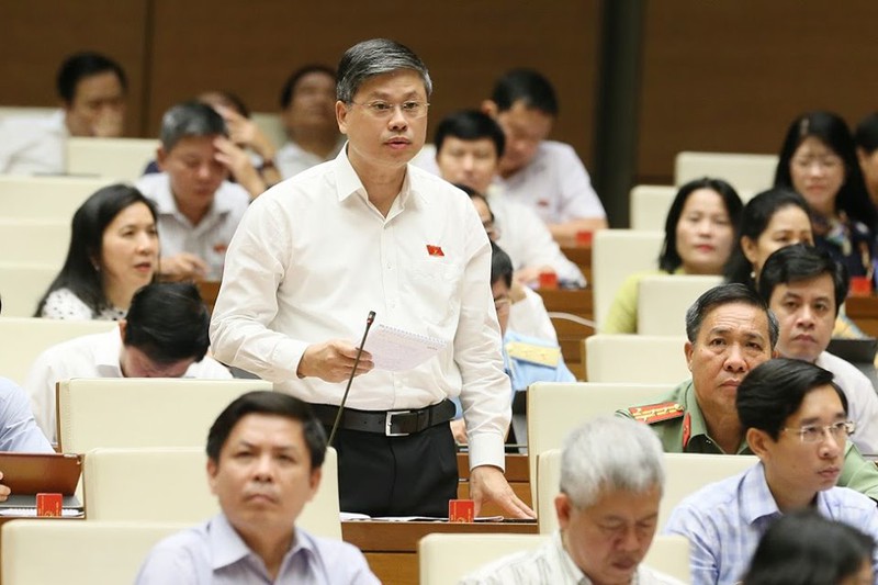 dbqh: "vu nhom co vai ba ho chieu ngoai giao, ho chieu cong vu" hinh 2