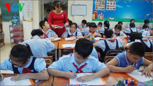 tinh gian bien che trong nganh giao duc: go kho bang cach nao? hinh 1